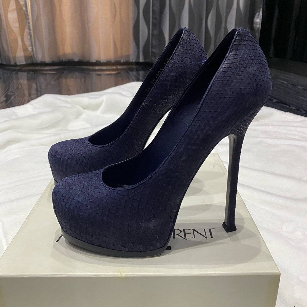 YSL Tribtoo Navy Blue Python Pumps Size 8.5